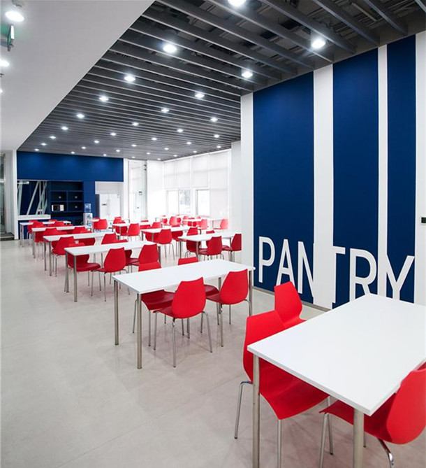 上海辦公家具廠家:花旗軟件技術服務公司