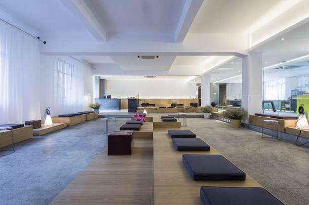 上海辦公家具廠家——1305工作室藝術展空間創意